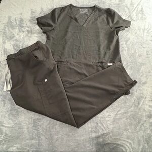 Figs Scrub Set Technical Collection Black Top-large, Bottom-Medium